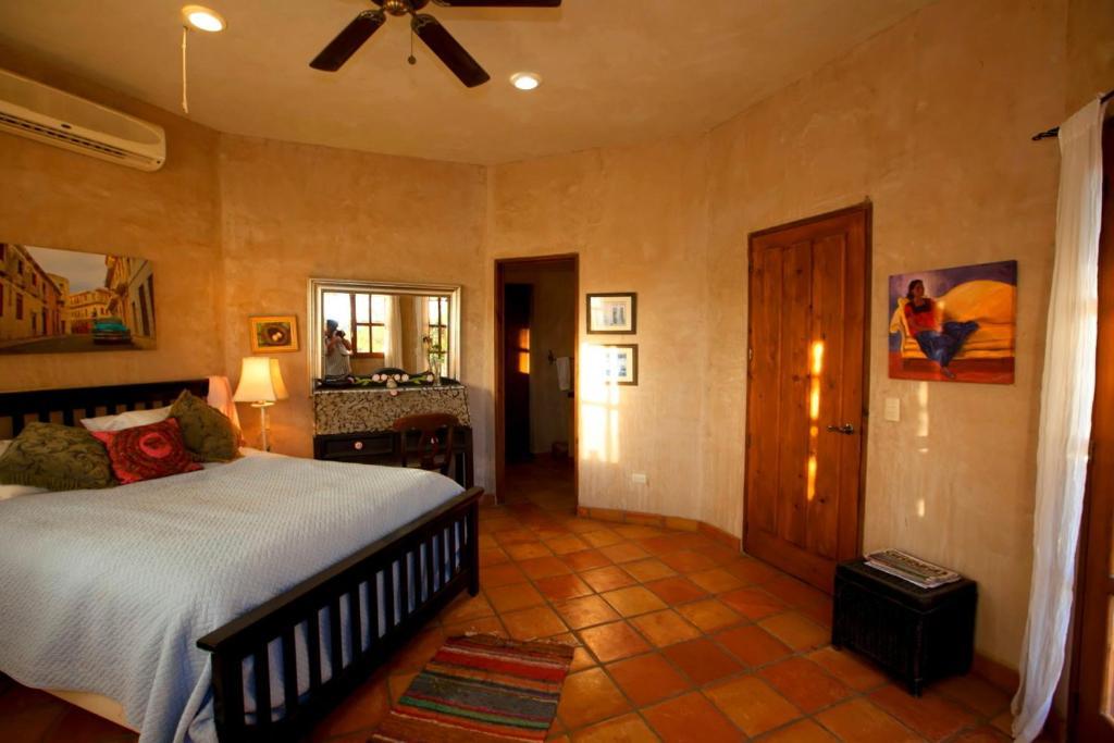 Flora Del Mar Hotel Todos Santos Room photo