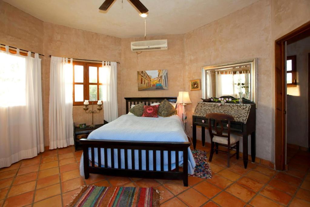 Flora Del Mar Hotel Todos Santos Room photo